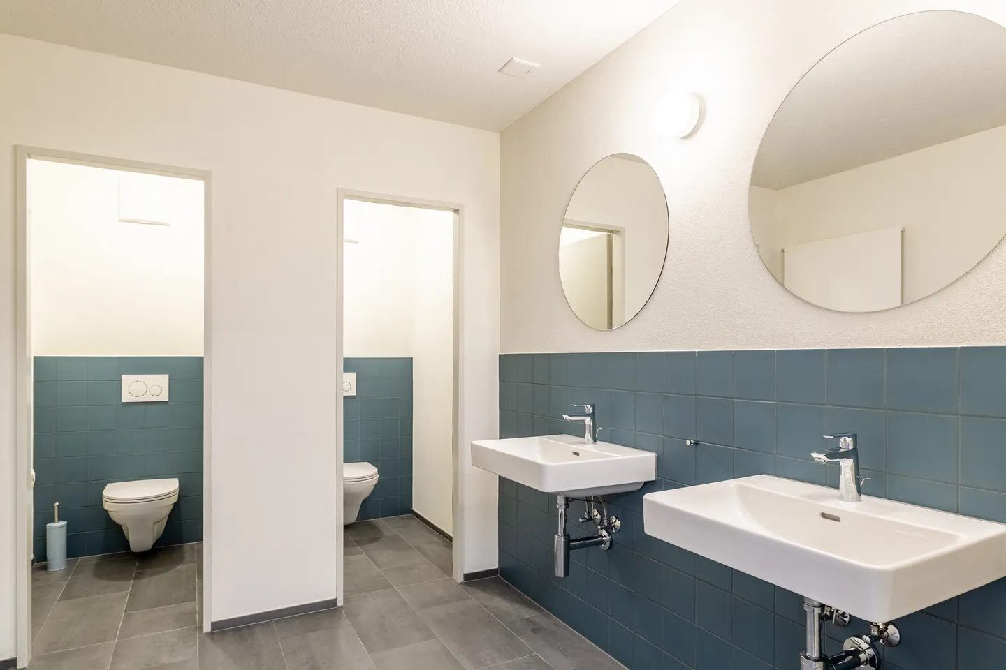 Renovierter Büroraum zu Vermieten - Foto 3 von 4