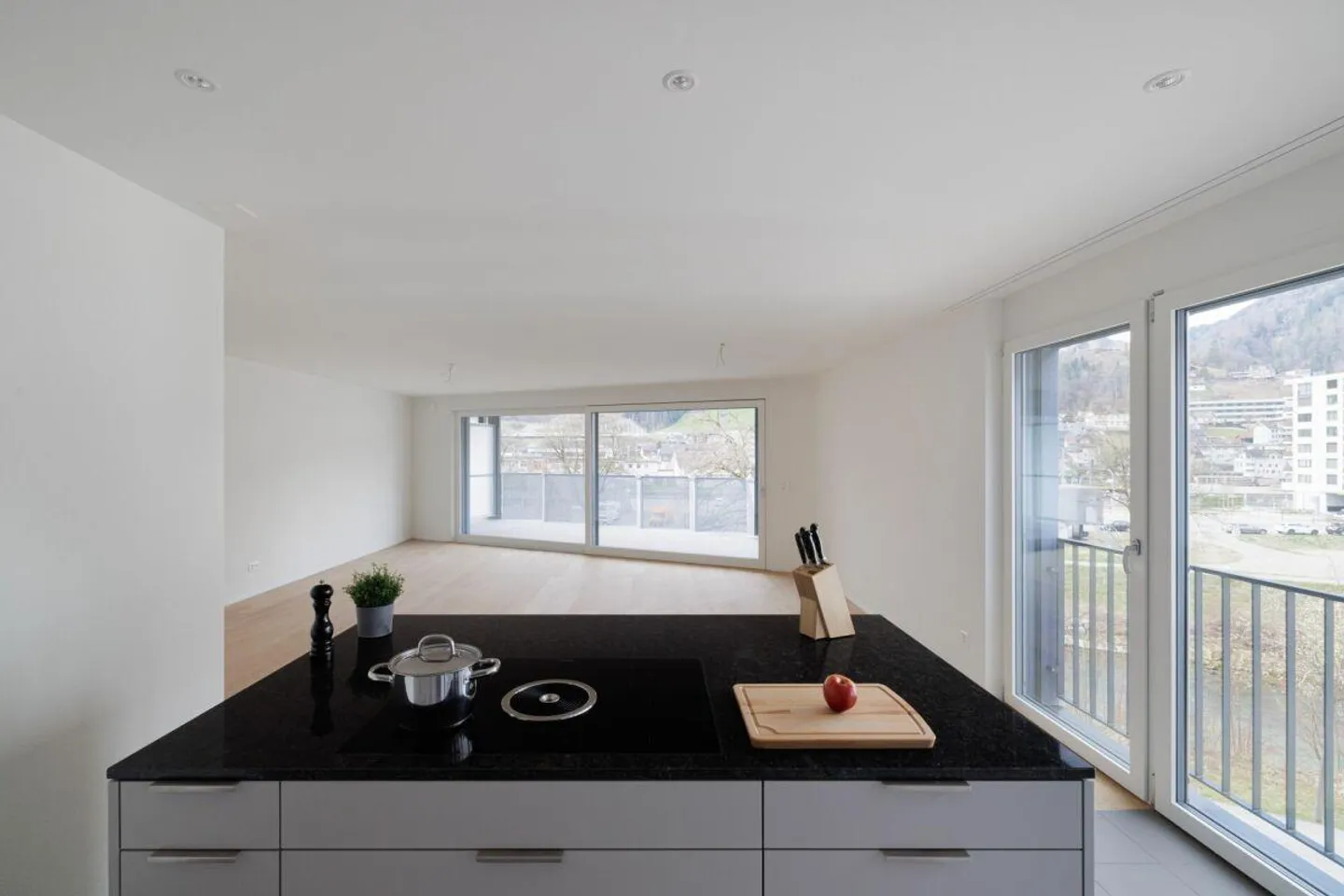 Stilvolle 4.5-Zimmer-Attikawohnung - Foto 3 von 20