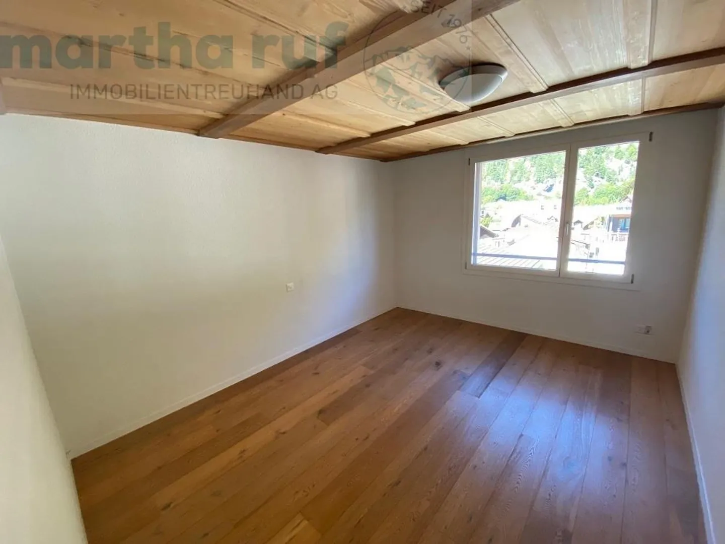 4.5-Zimmer Attika-Wohnung im Herzen von Interlaken - Foto 4 di 15
