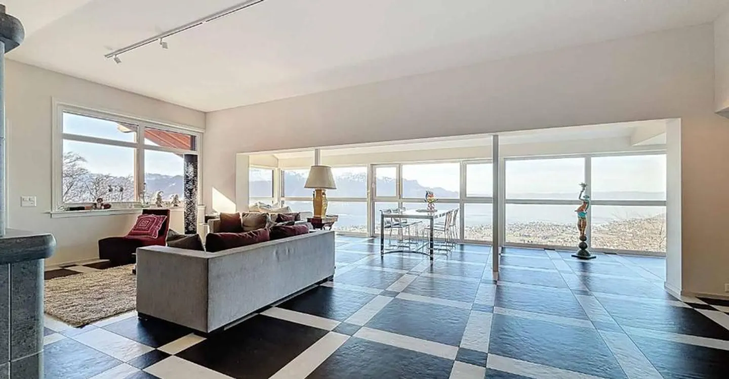 Luxury villa with breathtaking views of Lake Geneva - Photo 3 of 13