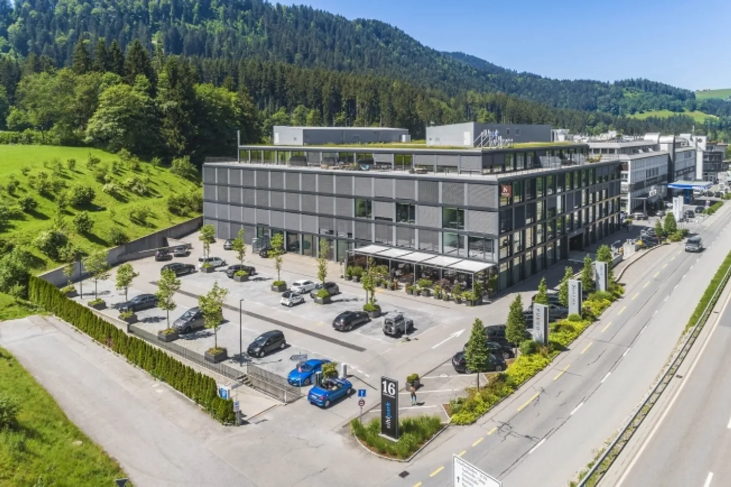 «Office» - Foto 2 von 11