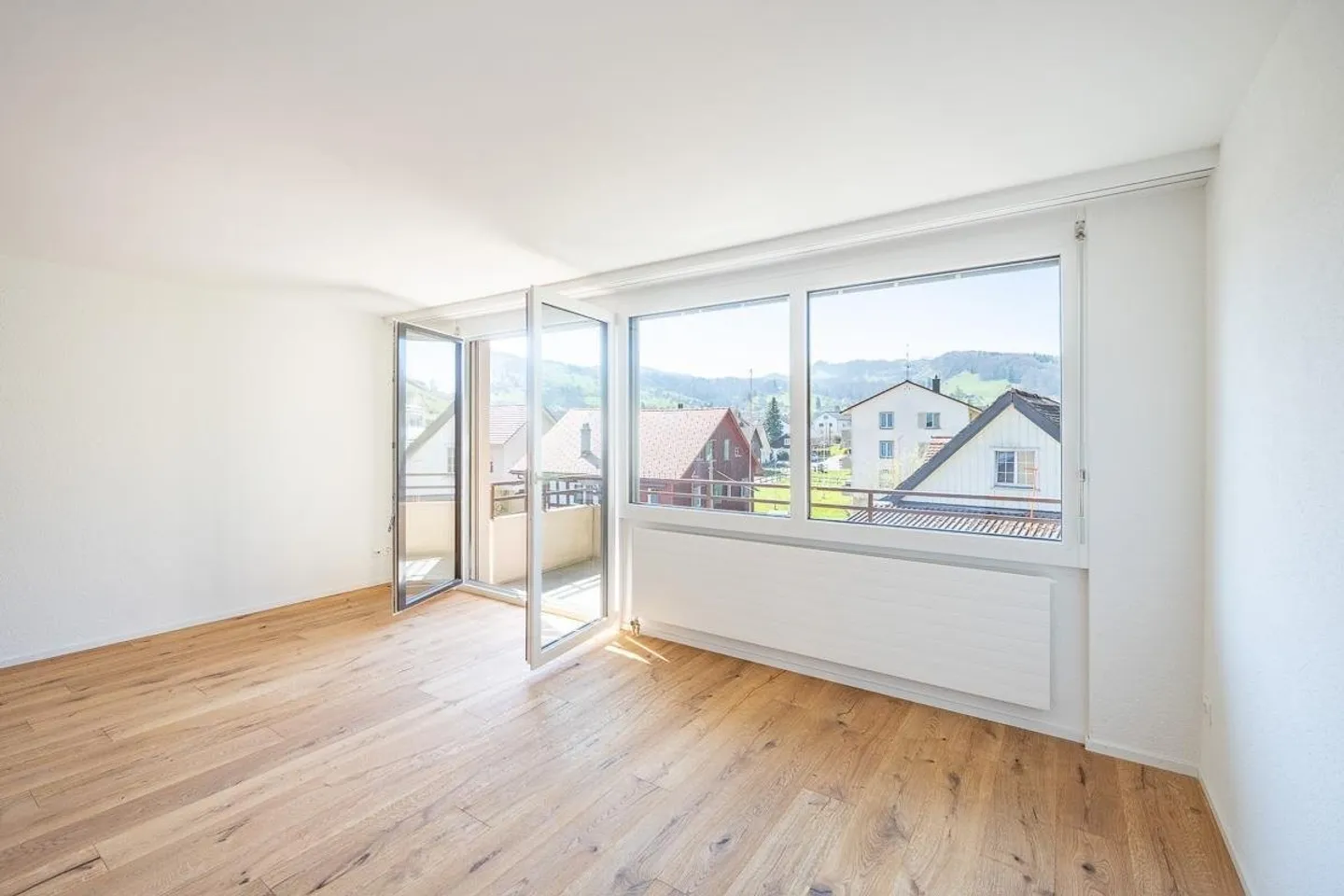 Appartamento di 4,5 locali ristrutturato con balcone - Foto 4 di 10