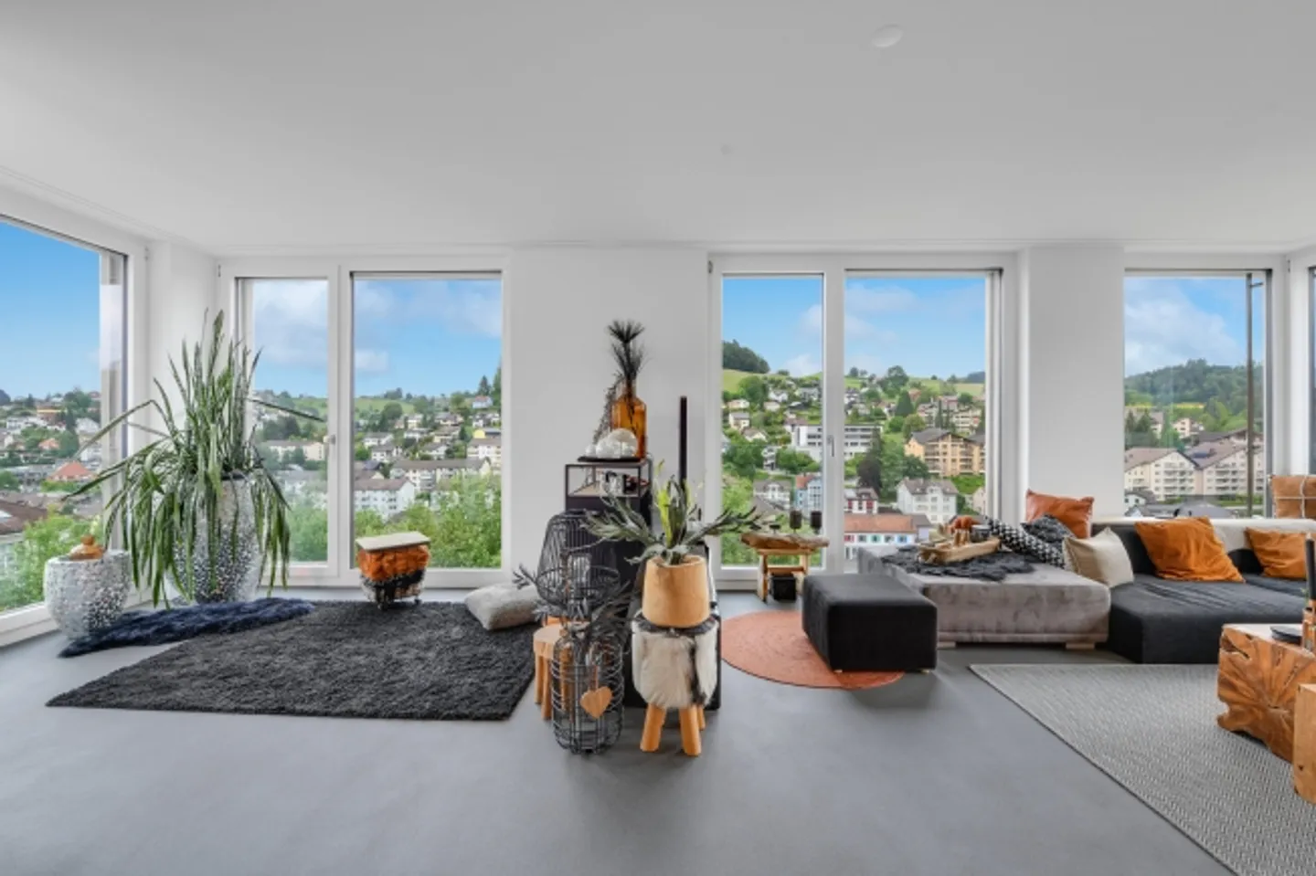 ALLES IN DER NÄHE MIT FANTASTISCHEM PANORAMA - Foto 2 von 8