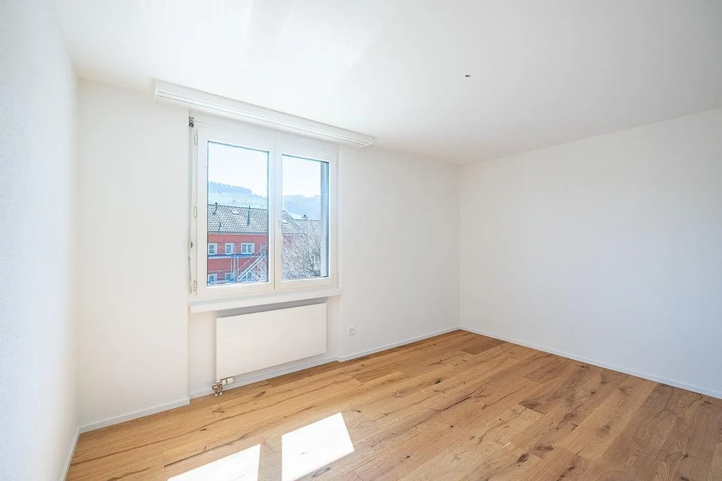 Appartamento di 4,5 locali ristrutturato con balcone - Foto 6 di 10