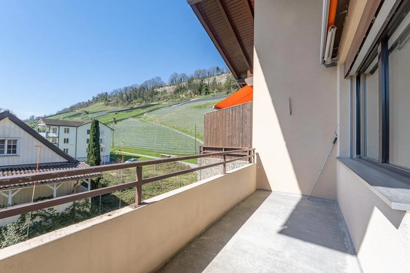 Appartamento di 4,5 locali ristrutturato con balcone - Foto 9 di 10