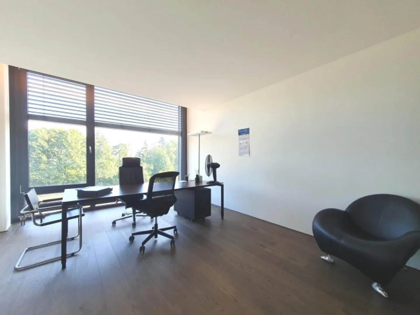 «Office» - Foto 1 von 6