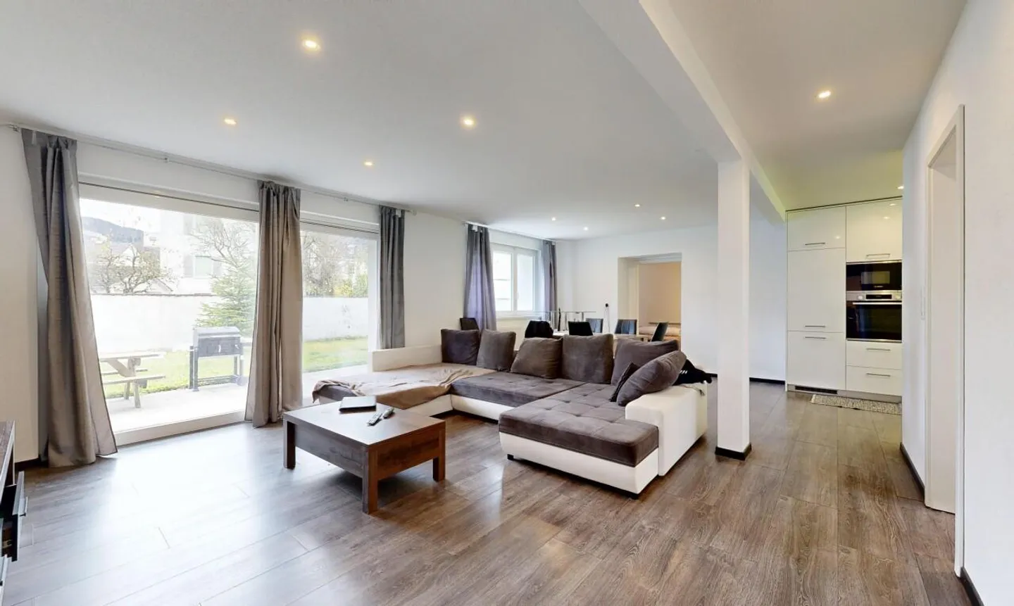 Building with Excellent Yield Fully Renovated! - Photo 2 of 11