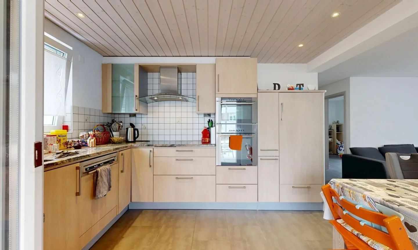 Building with Excellent Yield Fully Renovated! - Photo 4 of 11