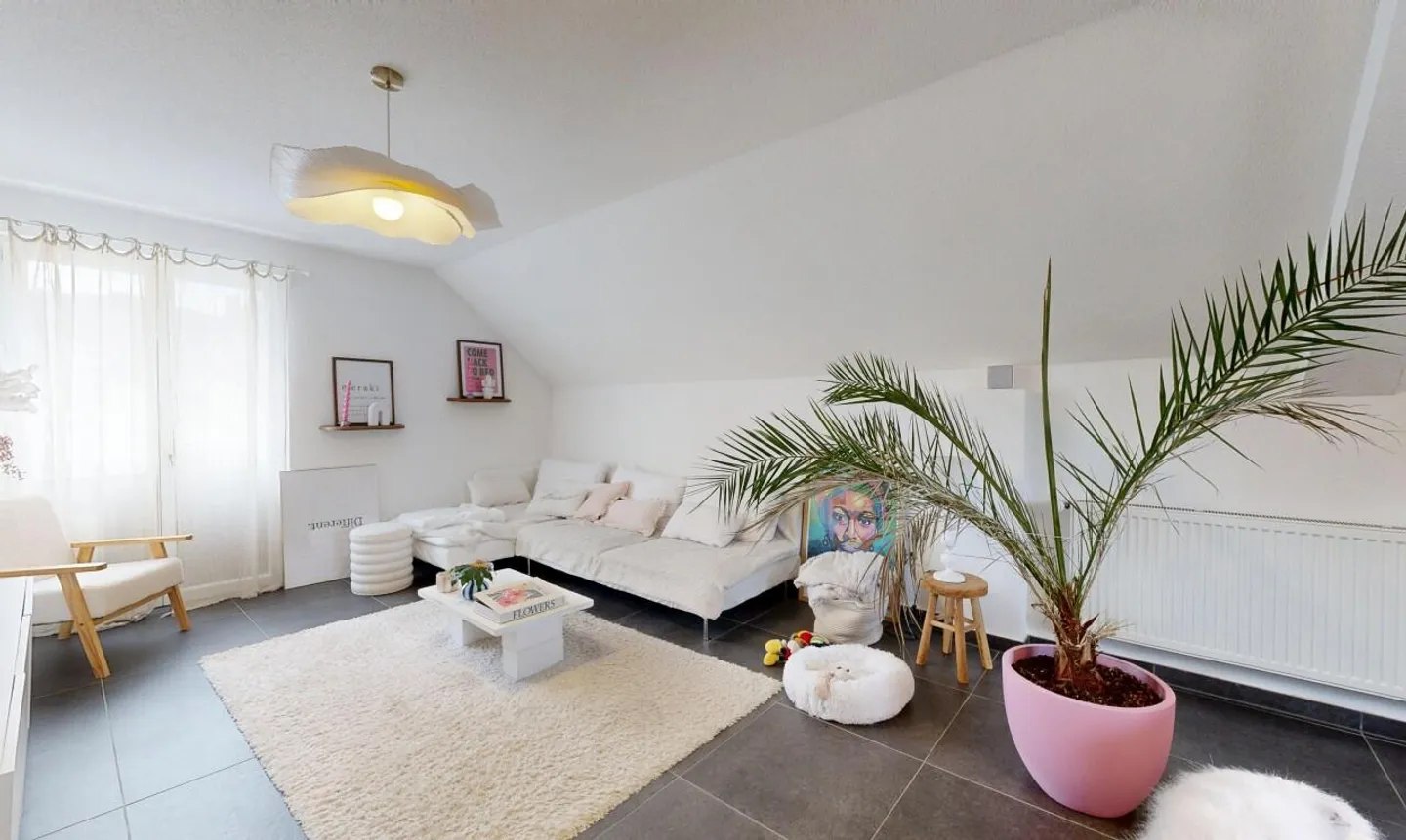 Building with Excellent Yield Fully Renovated! - Photo 5 of 11