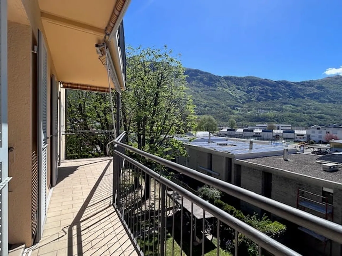 Grande appartamento di 4 ½ locali a Giubiasco in zona residenziale - Foto 15 di 16