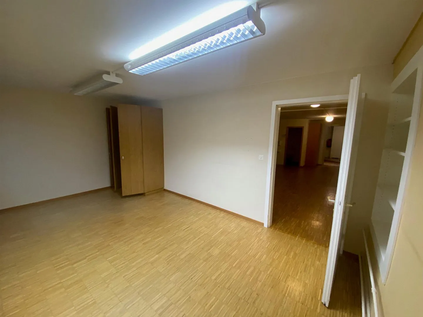 Spazi per atelier/magazzino/lavoro a maglia in affitto (17-37m²) - Foto 3 di 5