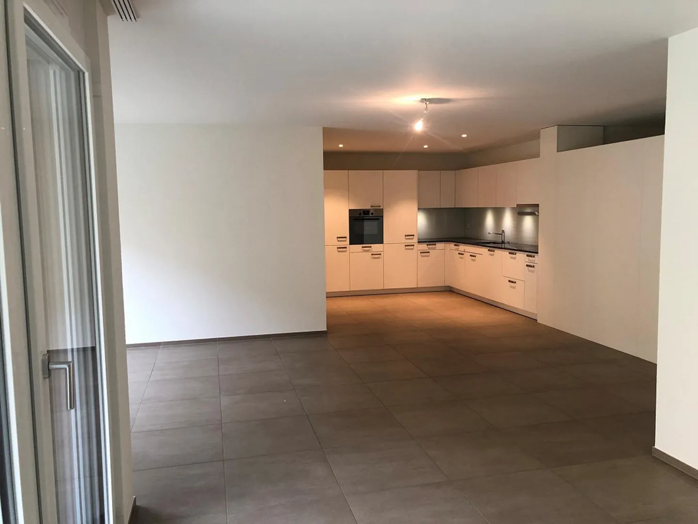 5,5 Zimmer Gartenwohnung mit Extras - Foto 4 von 11