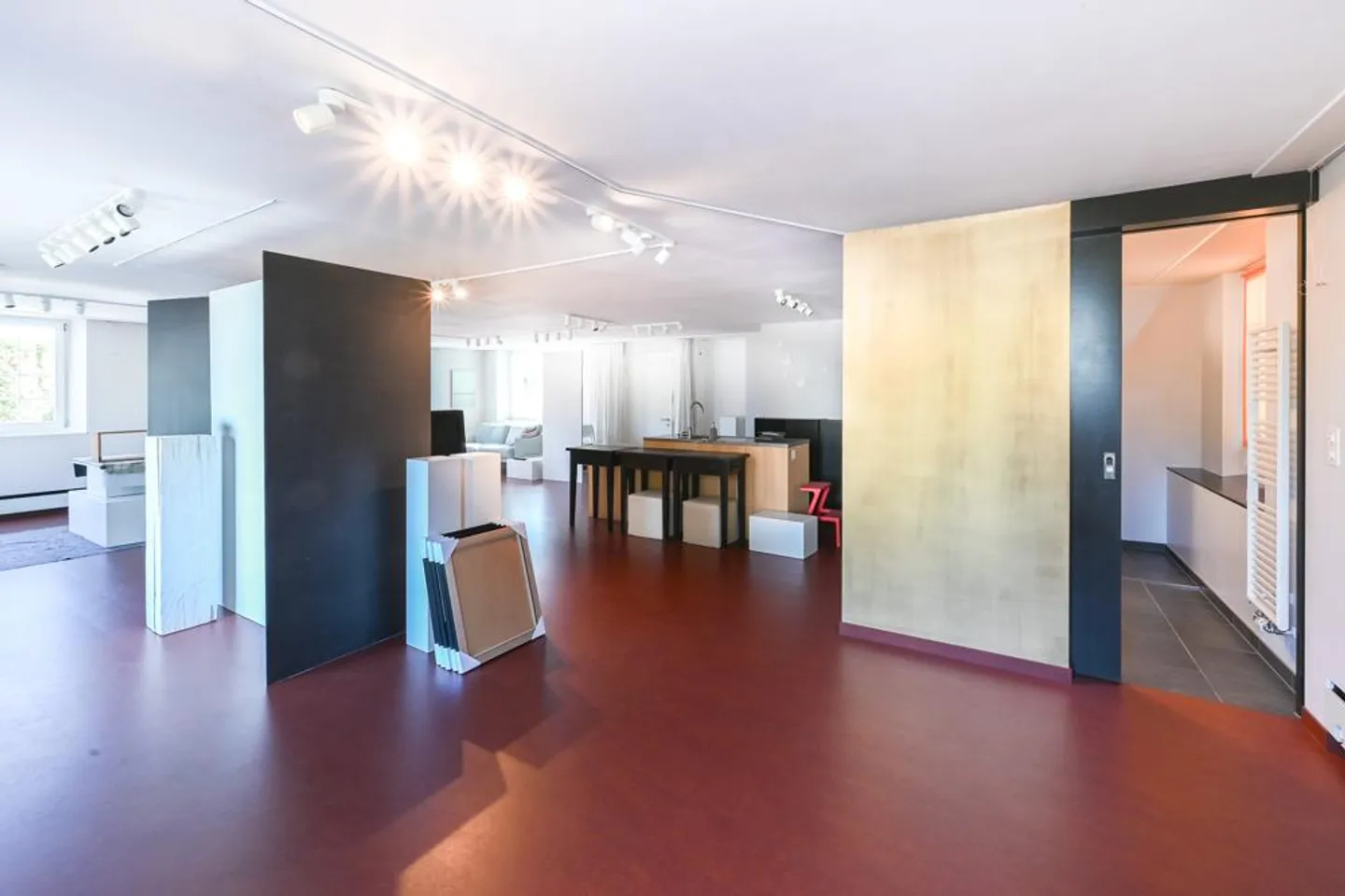 Quietly Located Single-Family House with Gallery and Special Charm - Photo 6 of 7