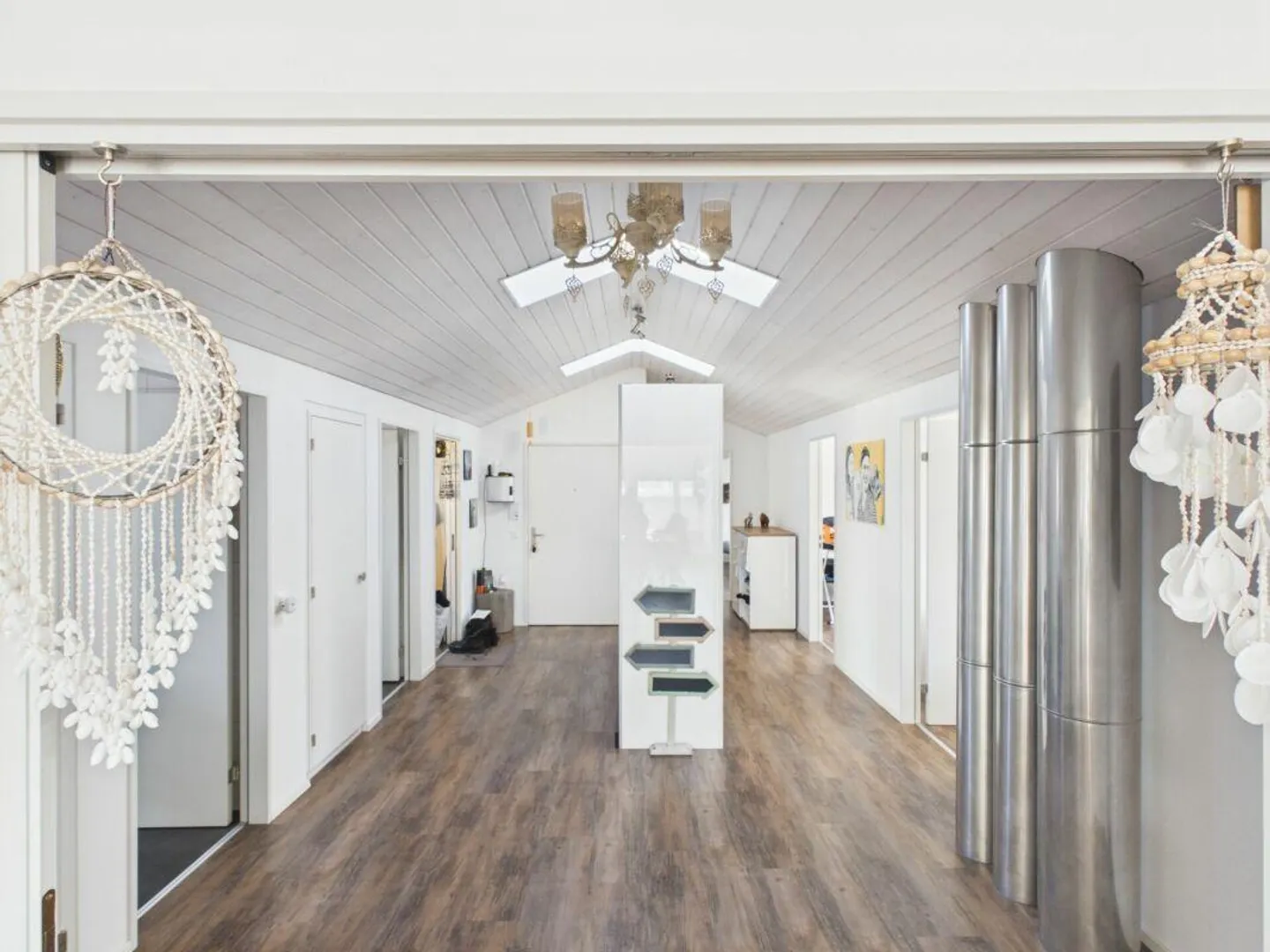 Dreamlike 4.5-Room Penthouse Apartment in Prime Location - Photo 1 of 20