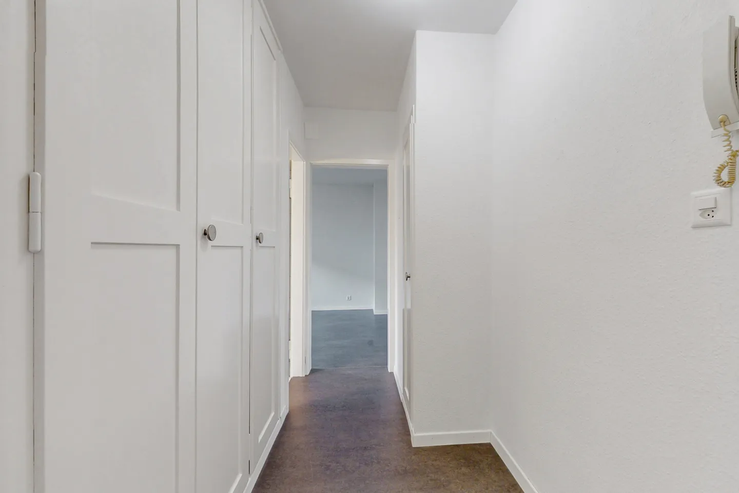 Your apartment search ends here! - Photo 7 of 7