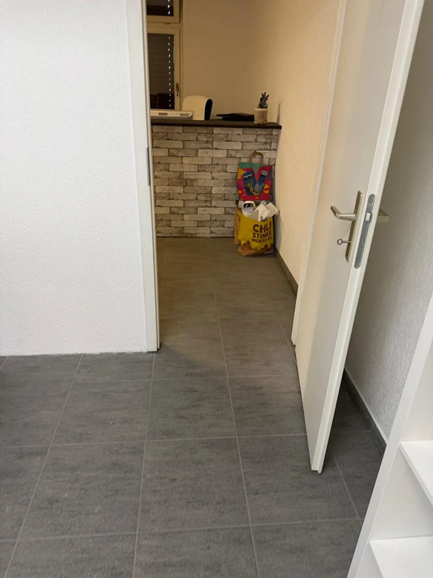 Moderne Bürofläche in Volketswil - Foto 3 von 6