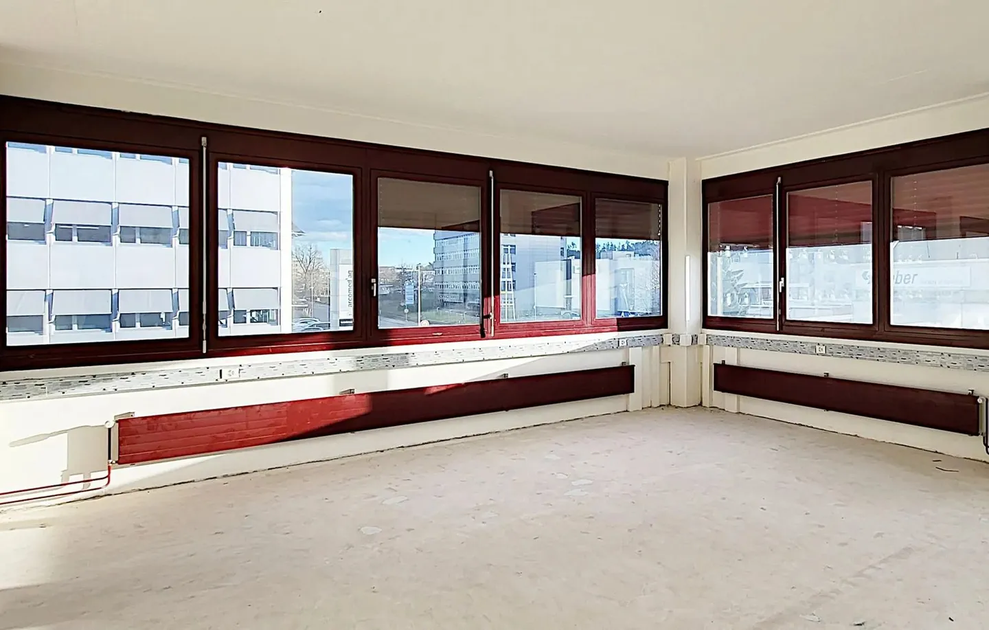 Building for rent, Steinackerstrasse 23 (Kloten, Switzerland) - Photo 2 of 5