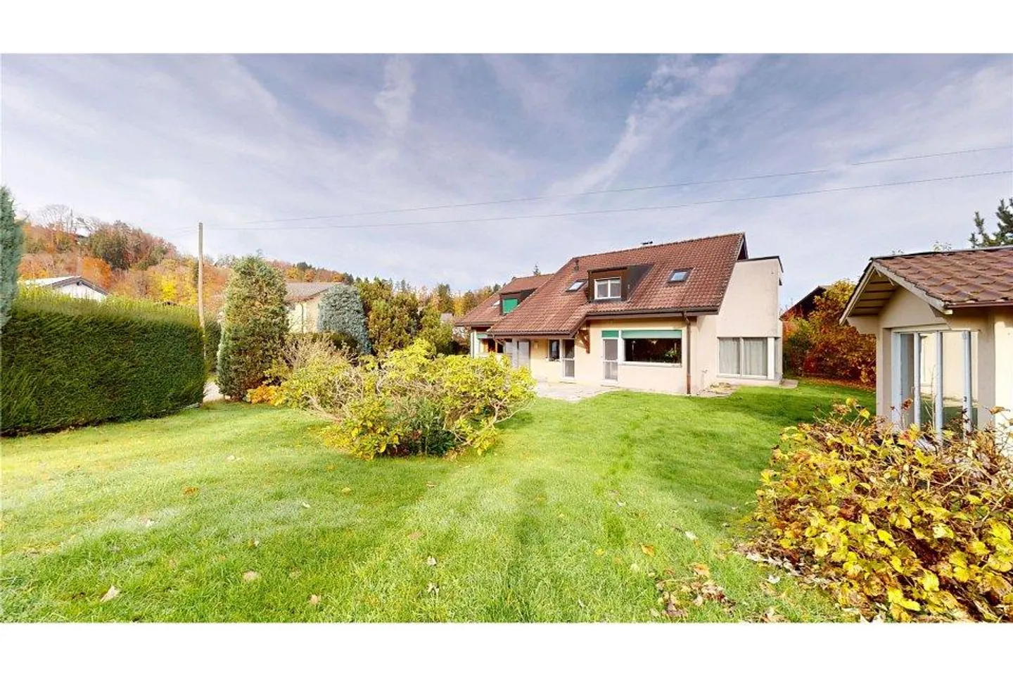 Beautiful villa with large garden / RE/MAX Exclusive - Photo 2 of 8