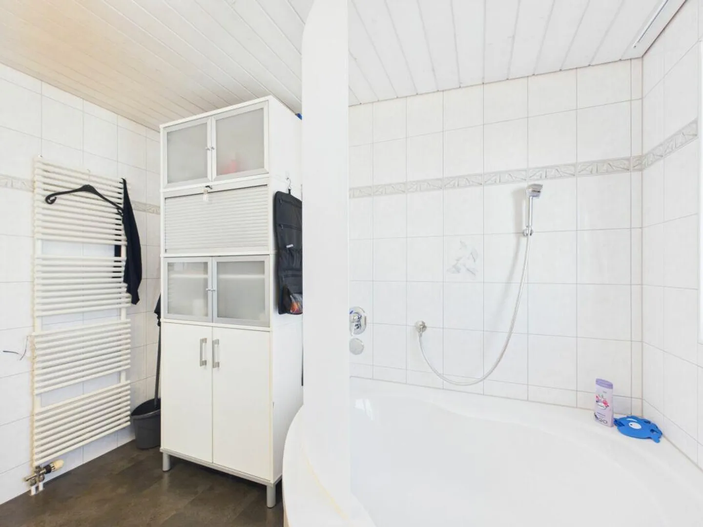Dreamlike 4.5-Room Penthouse Apartment in Prime Location - Photo 16 of 20