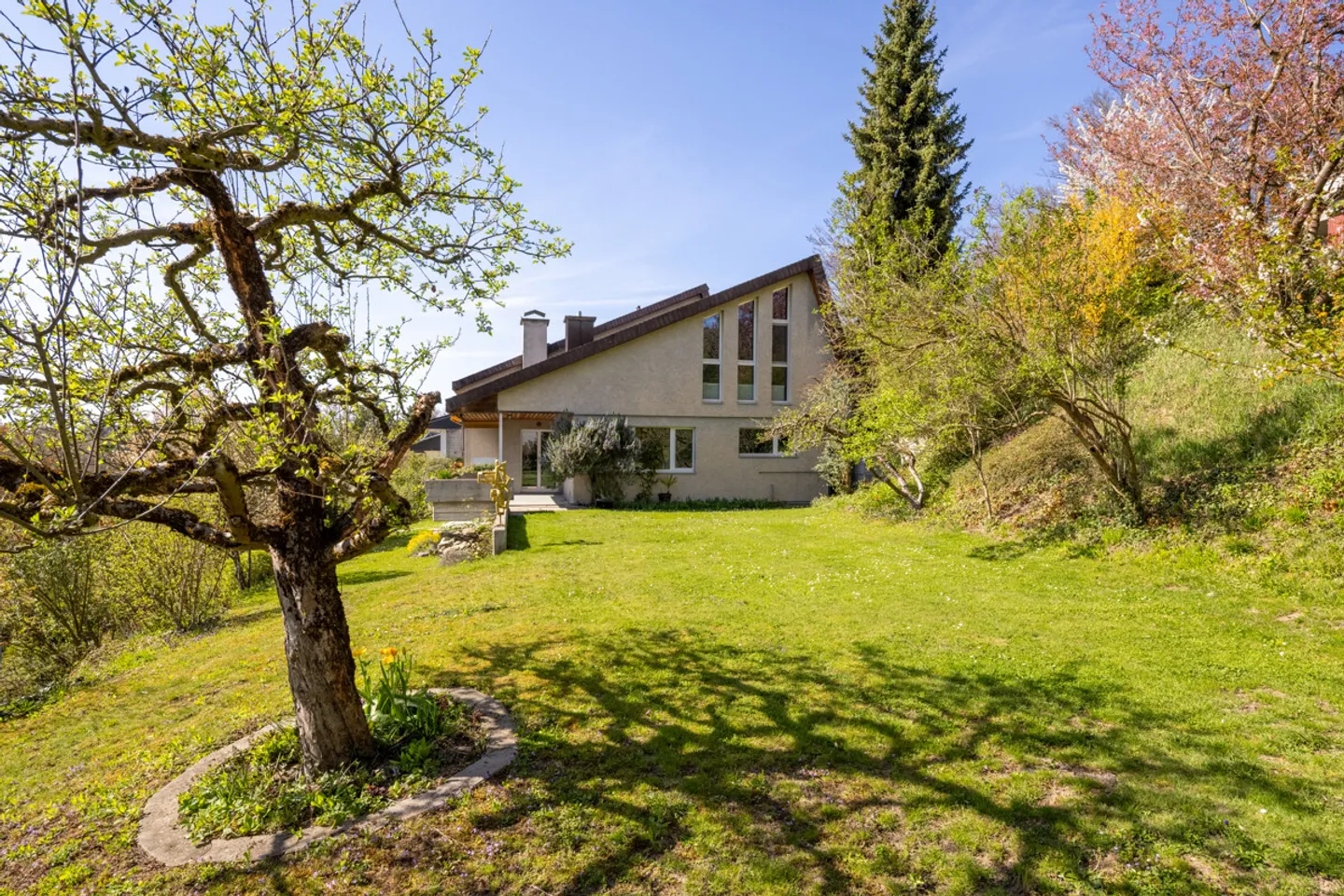 Charmantes Familienhaus mit Aussicht - Foto 1 von 7