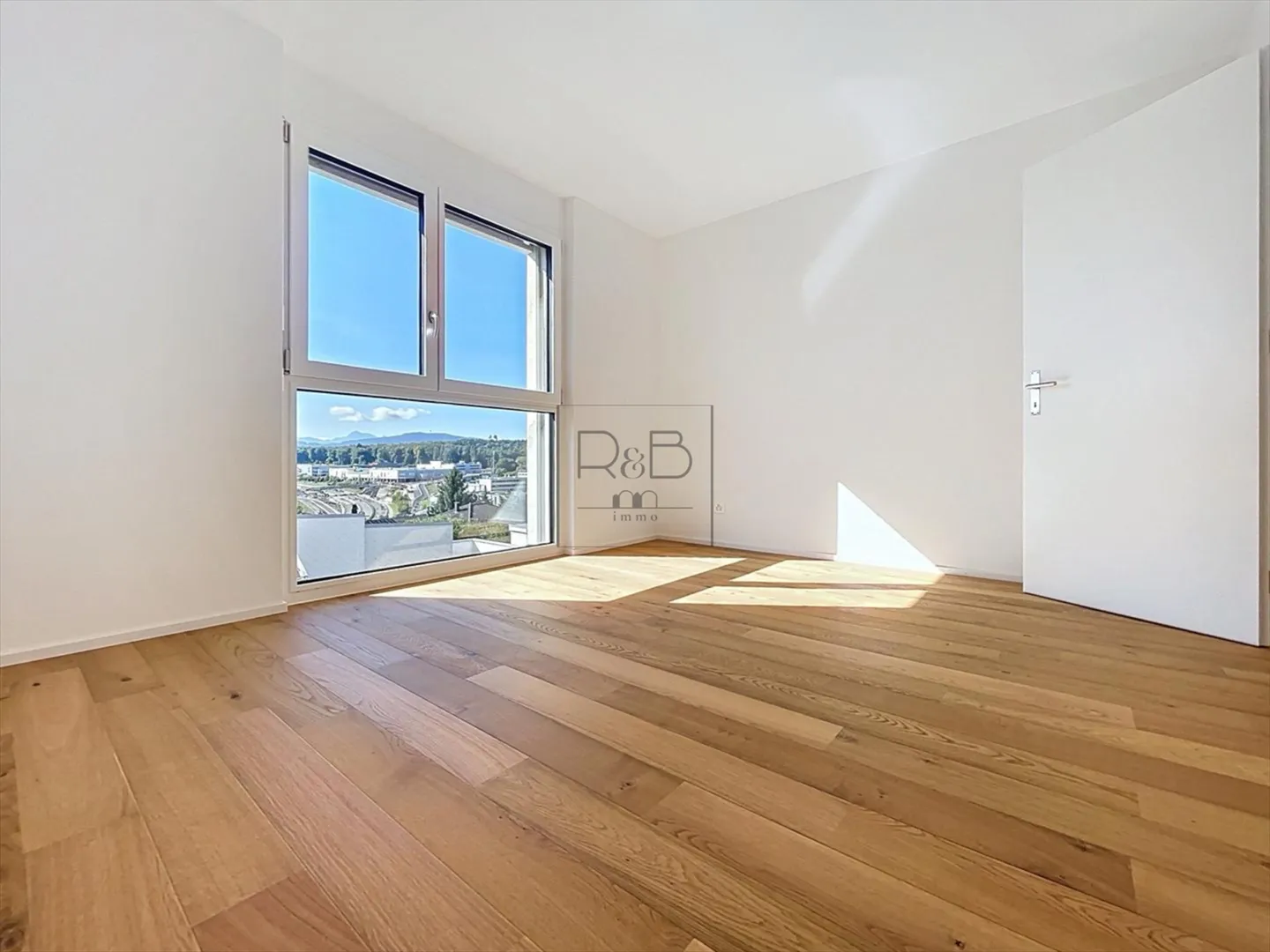 Magnificent 5.5-room new apartment - Photo 6 of 10