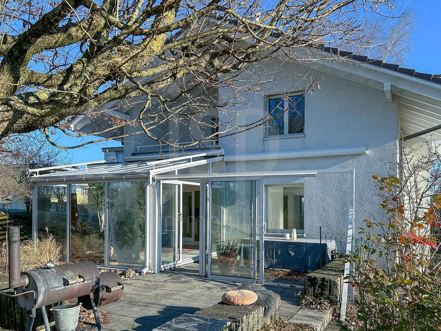 Maison individuelle élégante de 5,5 pièces à Schwarzenburg - Photo 2 sur 16