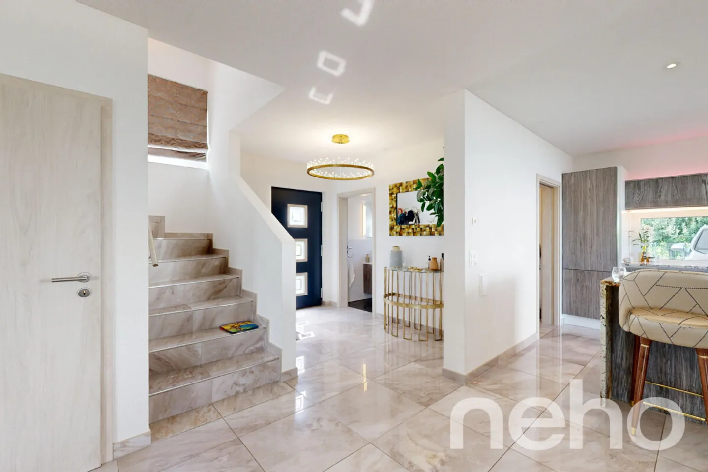 Beautiful single-family home with a lot of character on 300m2 of living space - Photo 8 of 13