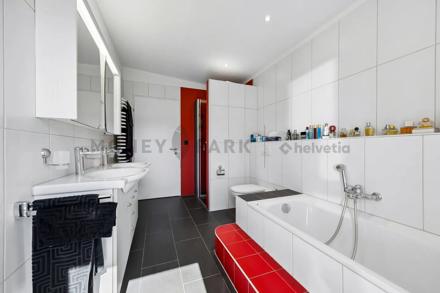 Attraente casa unifamiliare di 4,5 stanze con giardino idilliaco - Foto 10 di 17