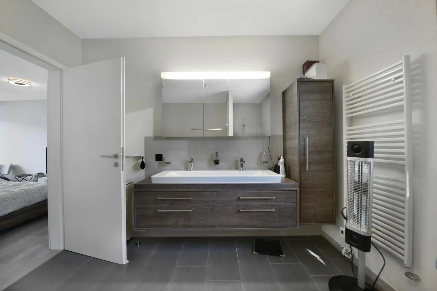 Vivere con vista: Casa da sogno con appartamento e oasi benessere - Foto 20 di 30