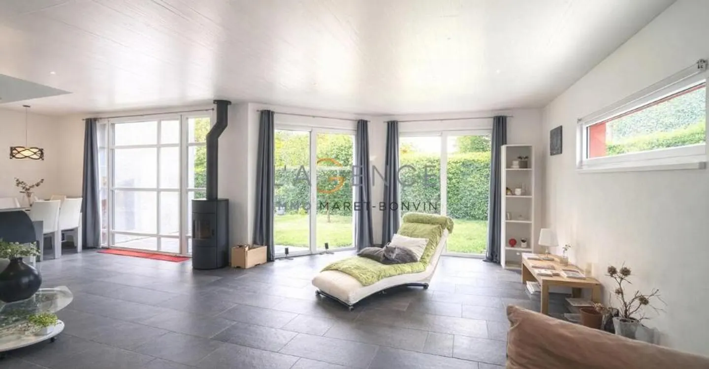 Villa individuelle avec jardin arborisé dans un quartier privilégié - Foto 1 di 5