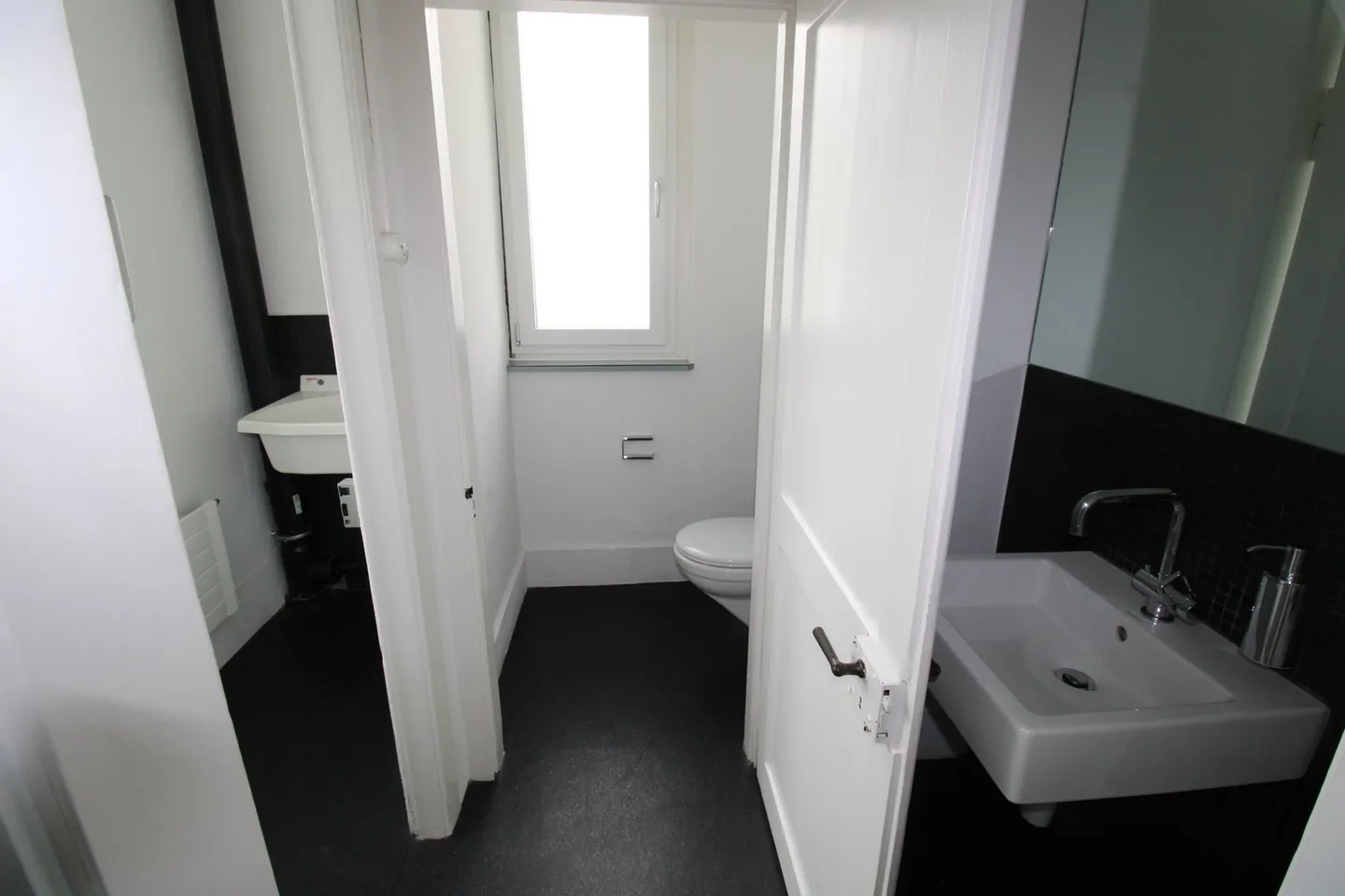 Emplacement calme au centre-ville - Photo 6 sur 6