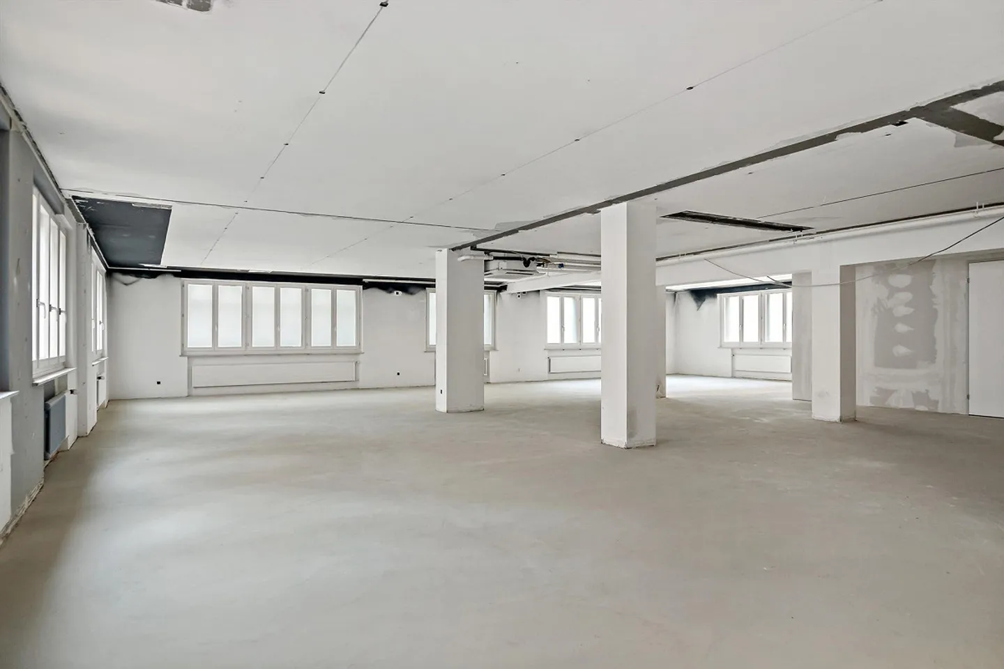 Espace commercial dans la vieille ville de Lucerne - Photo 2 sur 8