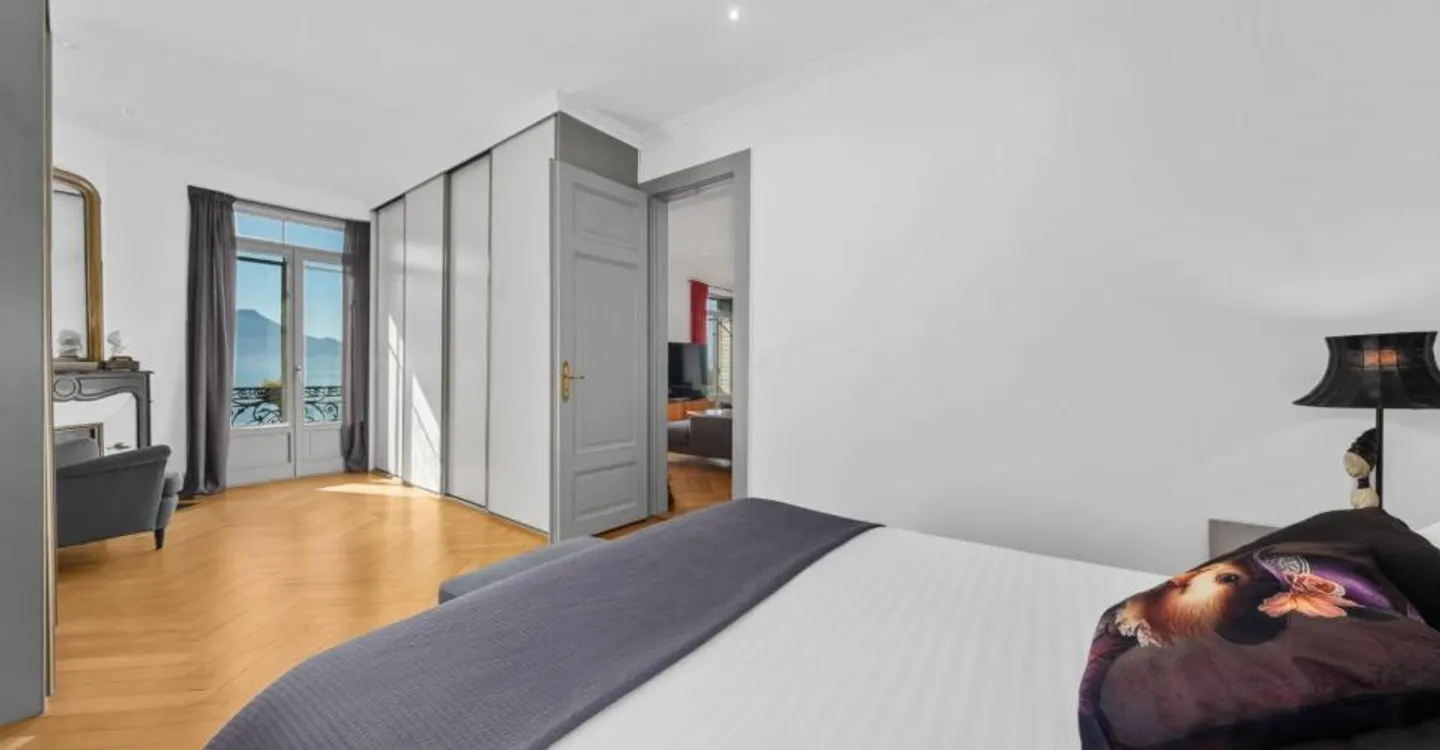 Appartement de caractère face au lac Léman - Photo 4 sur 11