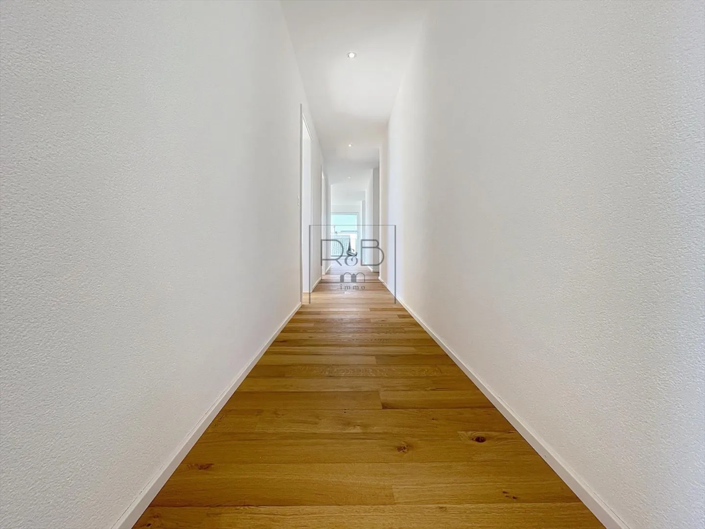 Magnificent 5.5-room new apartment - Photo 9 of 10