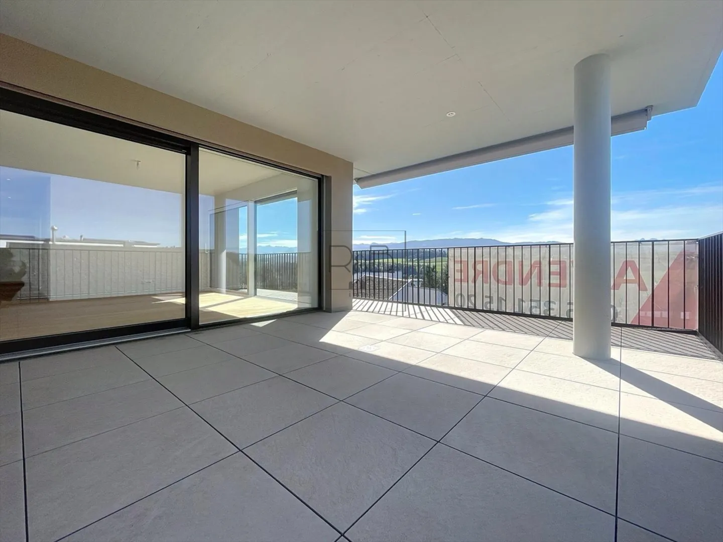 Magnificent 5.5-room new apartment - Photo 10 of 10