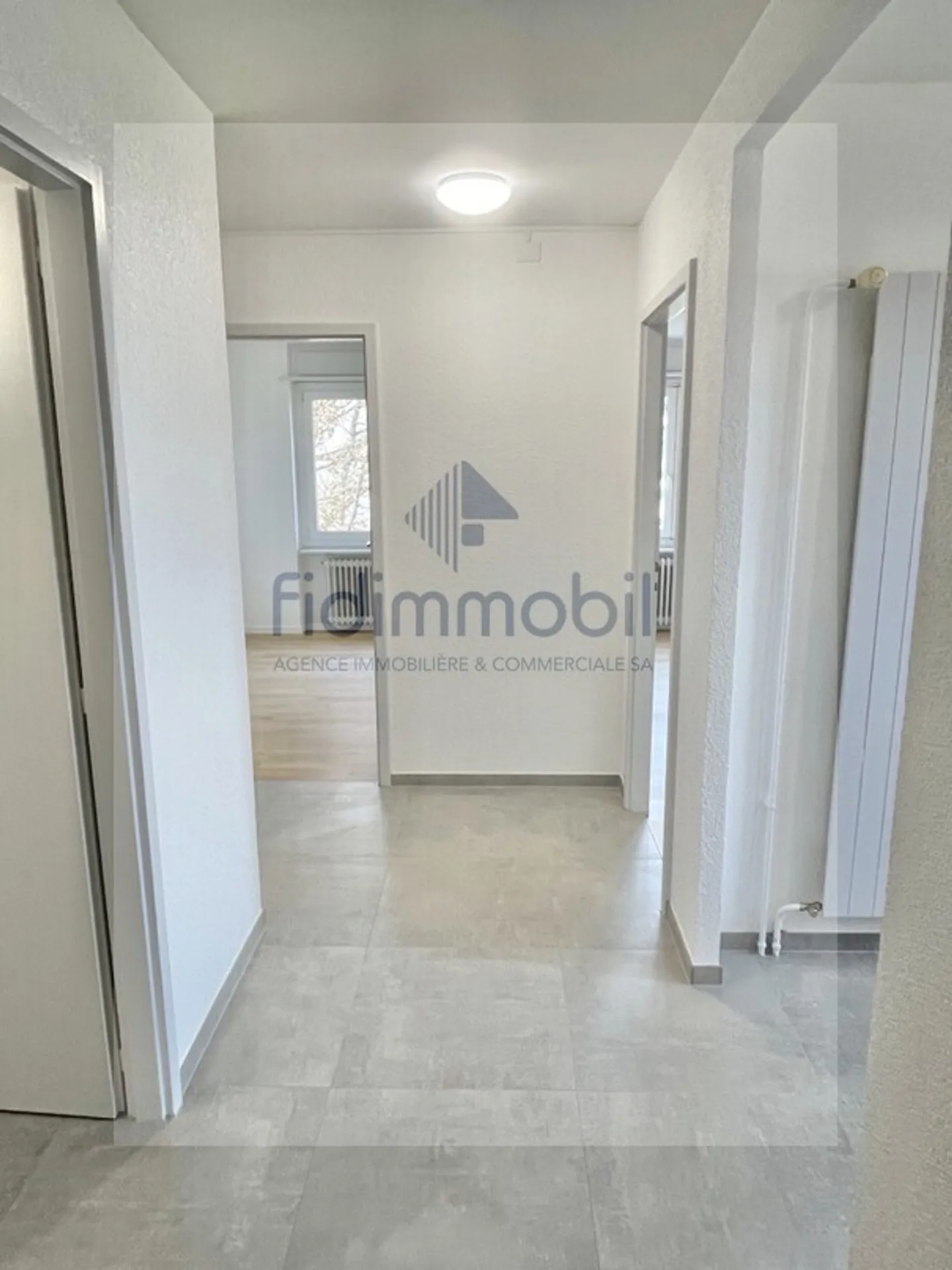 Apartment for rent - Photo 1 of 8