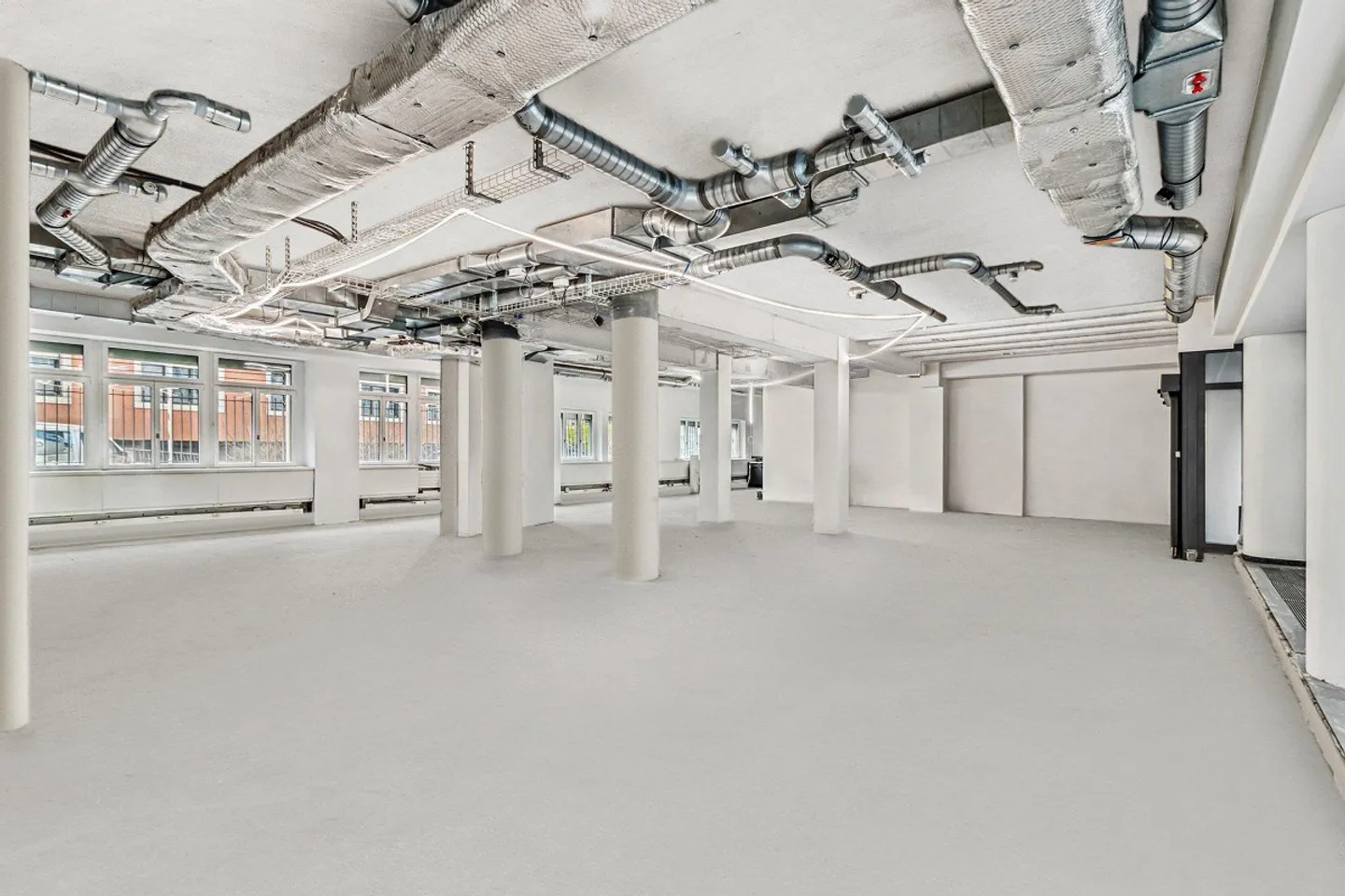 The best address for your business idea - Photo 4 of 8