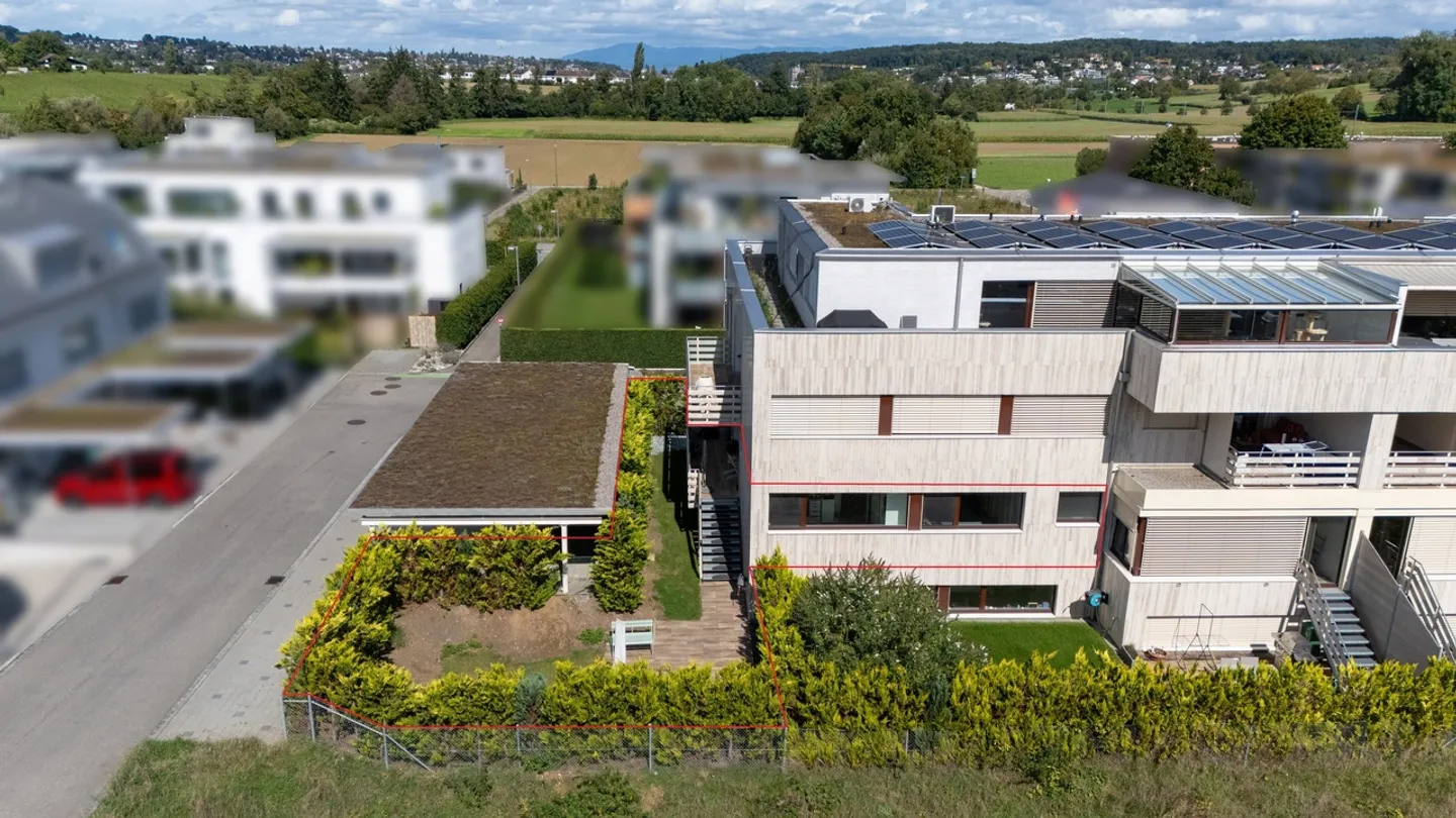 Moderne 4.5-Zimmer-Maisonettewohnung mit Terrasse und eigenem Garten - Foto 24 von 27