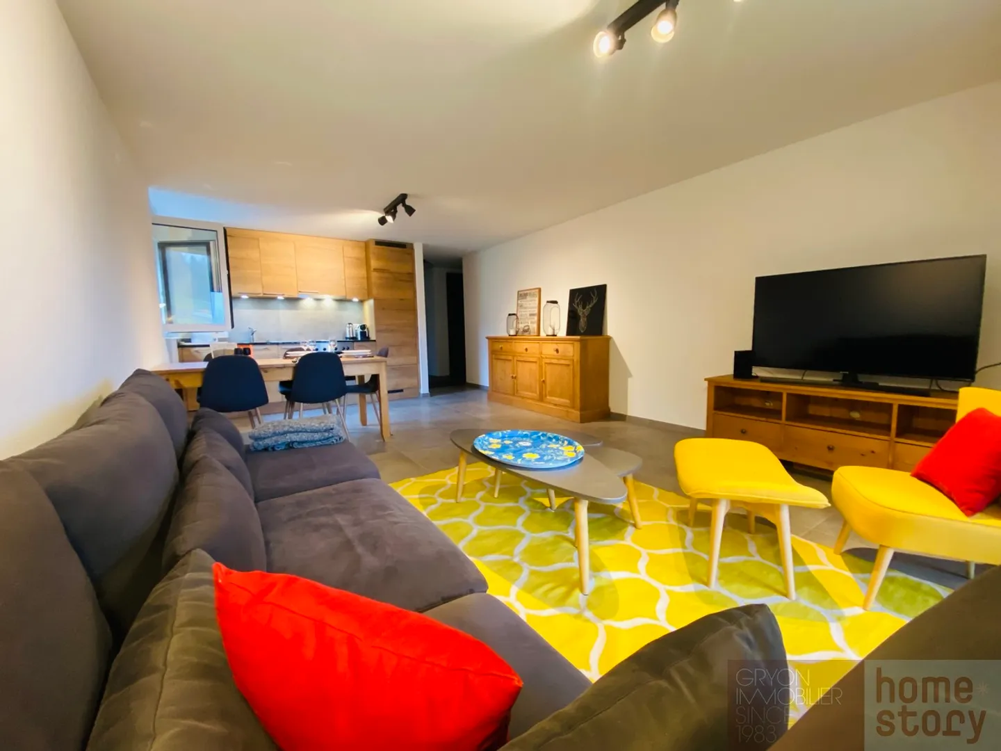 2,5 Zimmer neu und möbliert zur Miete für das Jahr in Gryon - Foto 1 von 9