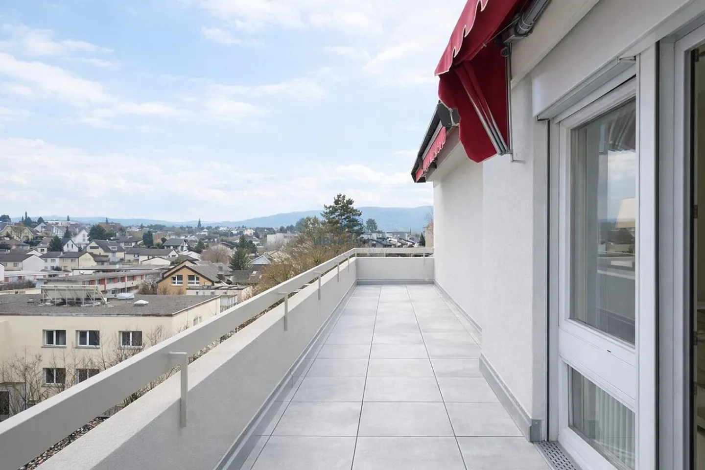 Stylish Attic Apartment with Wide View, Peace and Sunny Outdoor Areas - Photo 2 of 12