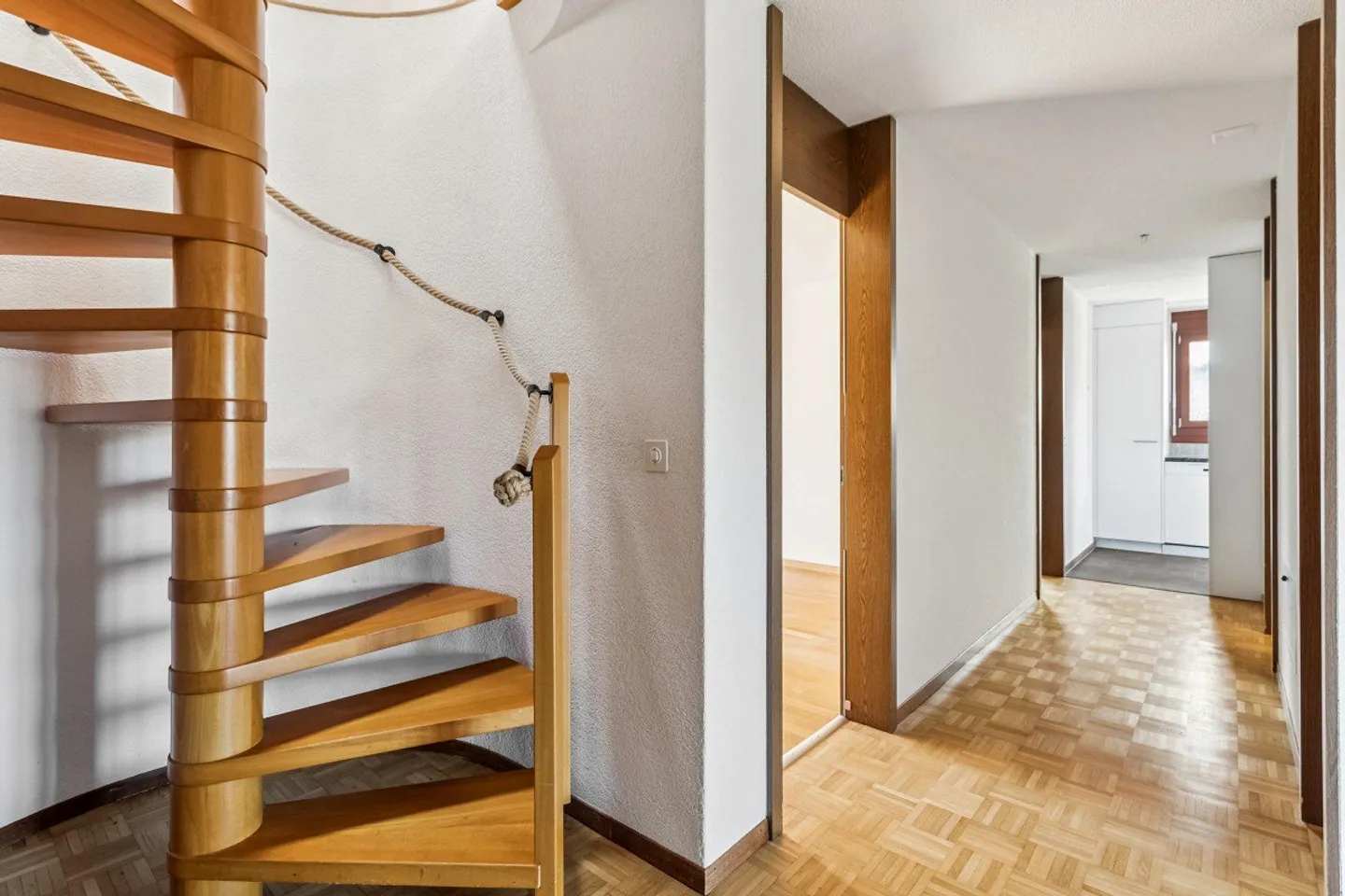 Sunny apartment in Bremgarten! - Photo 2 of 12