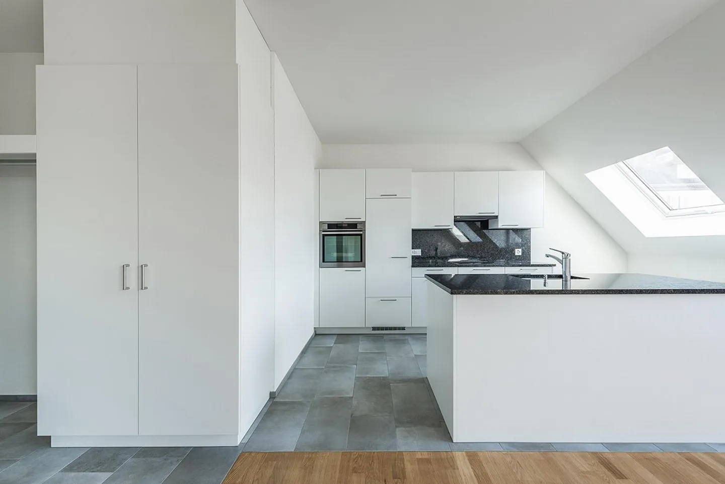 Votre nouveau chez-vous : Vie exclusive au-dessus des toits de Saint-Gall - Photo 2 sur 9