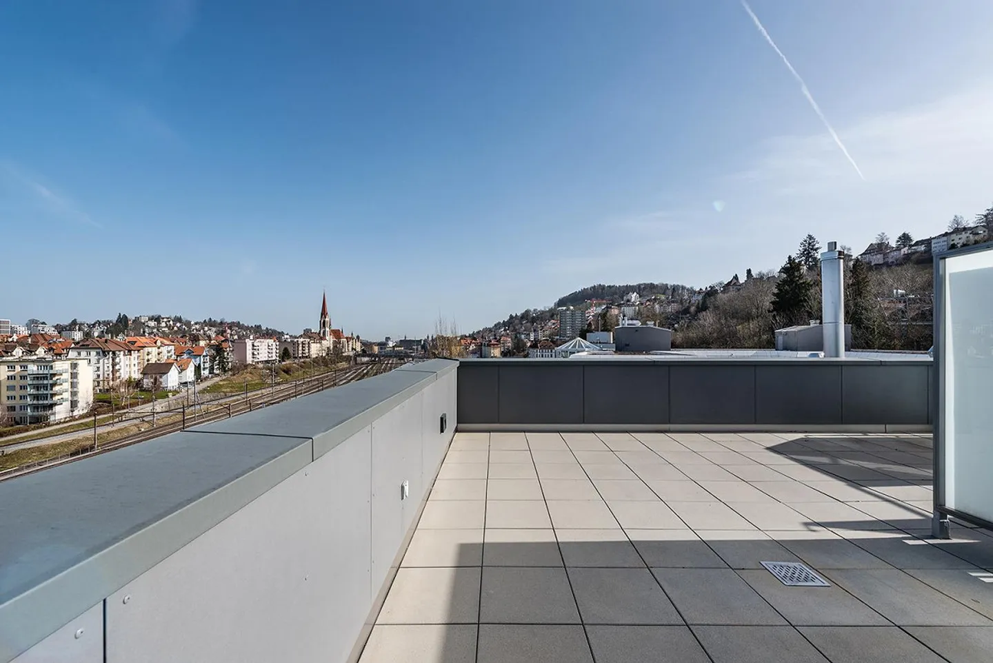 Votre nouveau chez-vous : Vie exclusive au-dessus des toits de Saint-Gall - Photo 8 sur 9