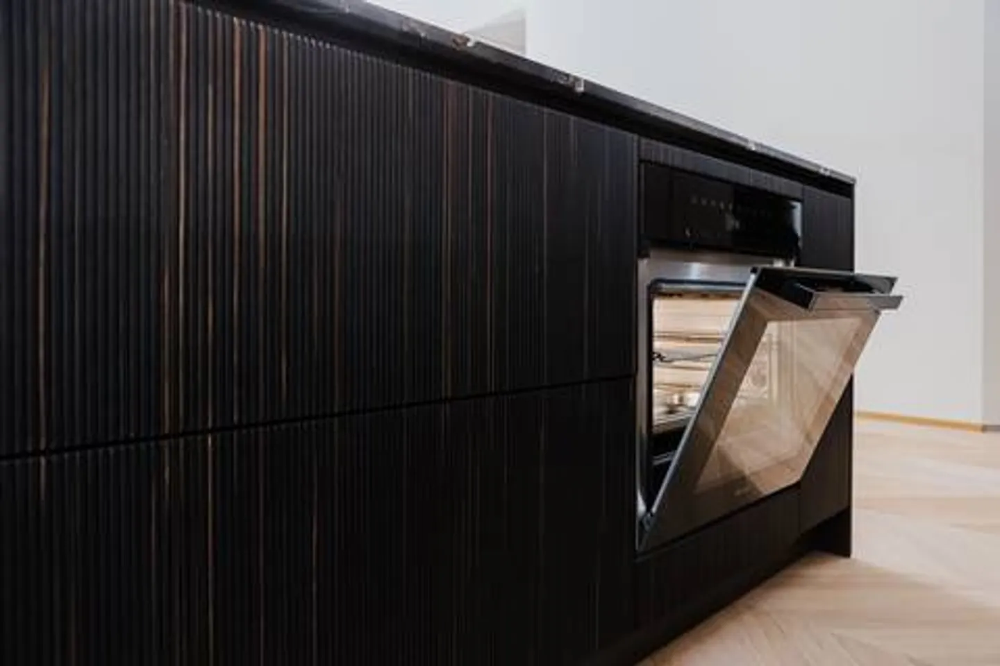 Exclusive furnished living in a central prime location in District 6 - Photo 6 of 27