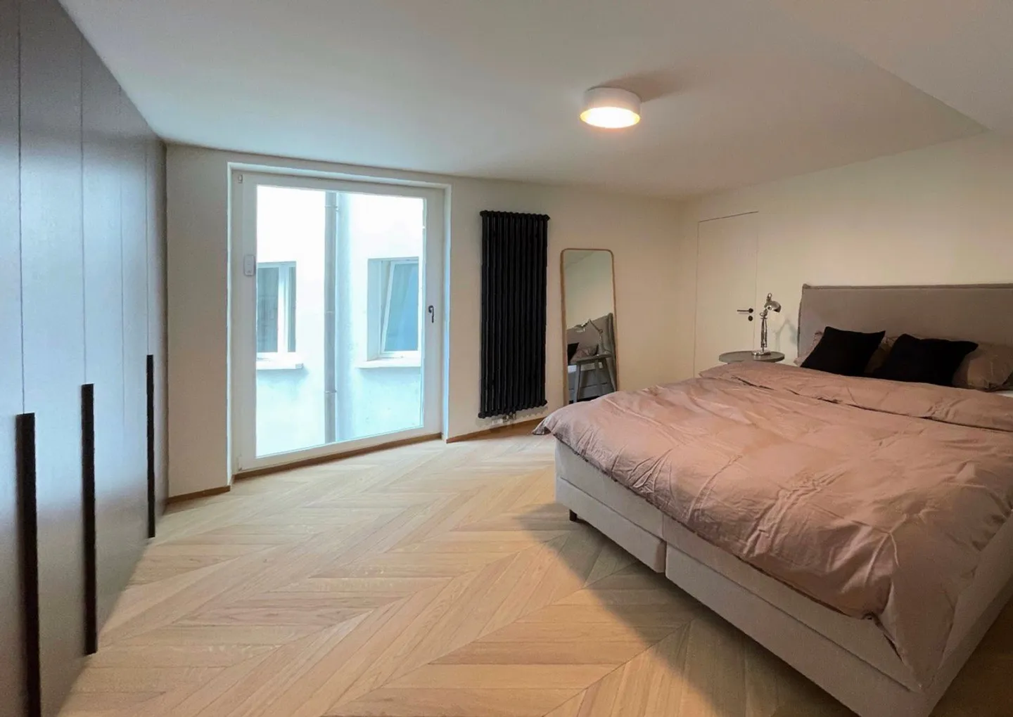 Exclusive furnished living in a central prime location in District 6 - Photo 12 of 27