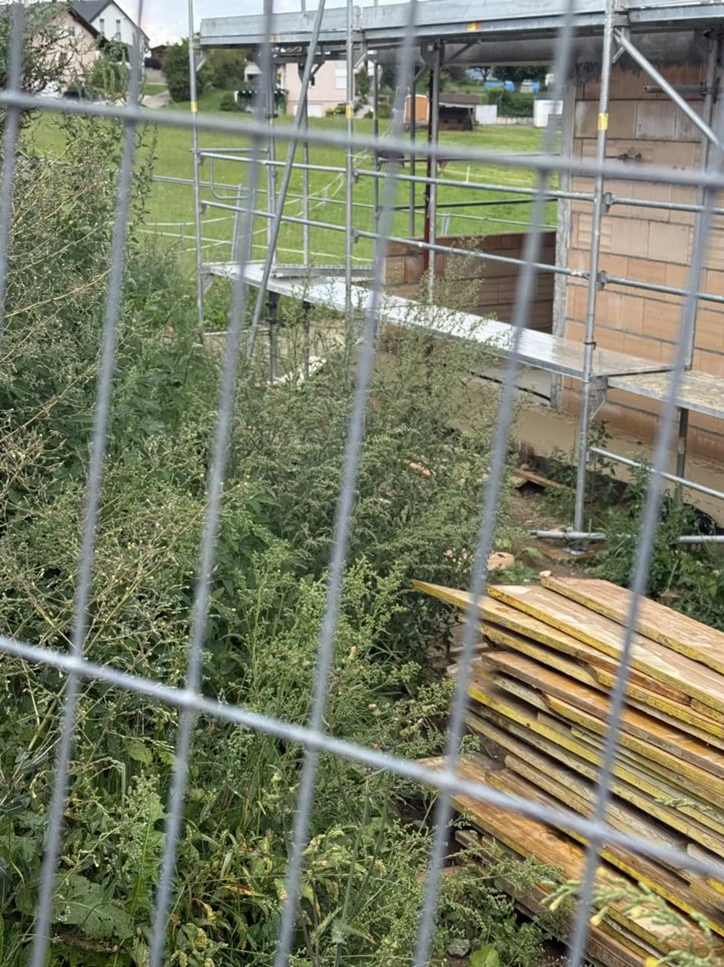 Sehr schönes Objekt Im Bau Schöne Wohnung Terrasse von 32 m² Rasenfläche 98 m² - Foto 9 von 10