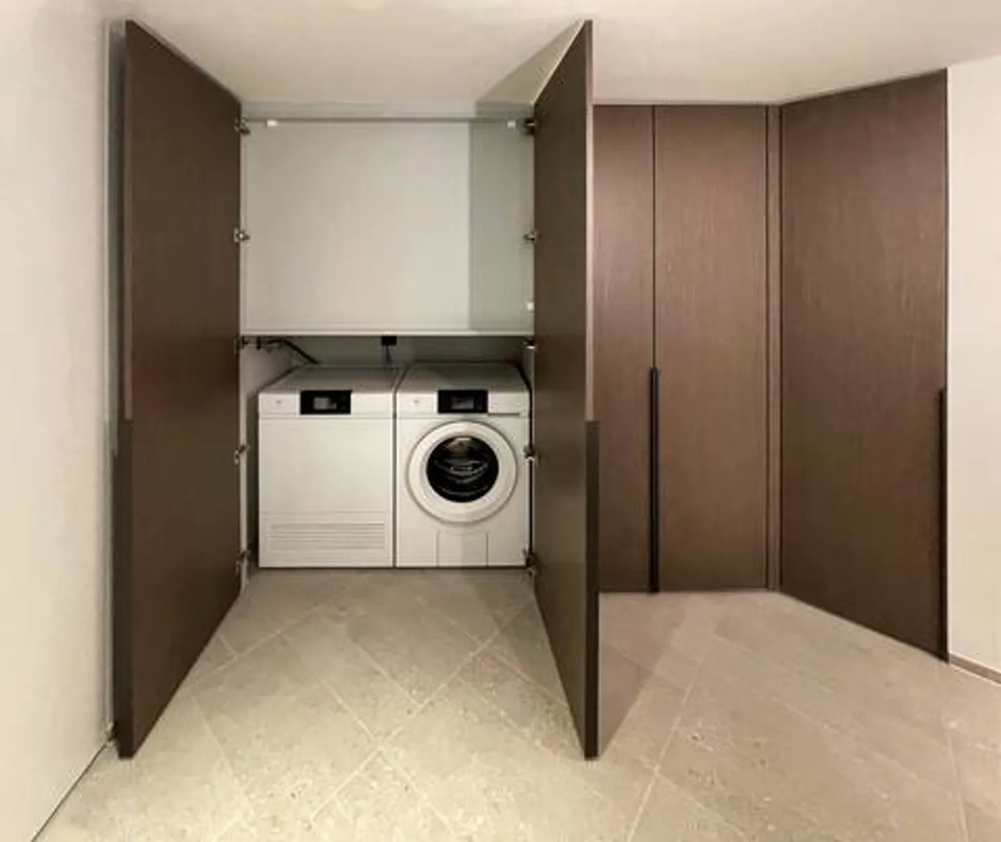 Exclusive furnished living in a central prime location in District 6 - Photo 21 of 27