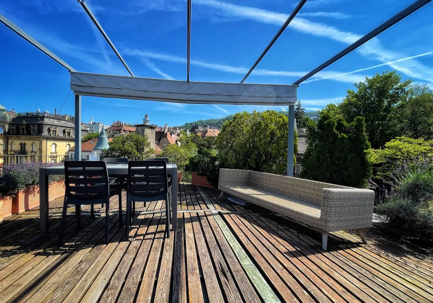 Exclusive furnished living in a central prime location in District 6 - Photo 24 of 27