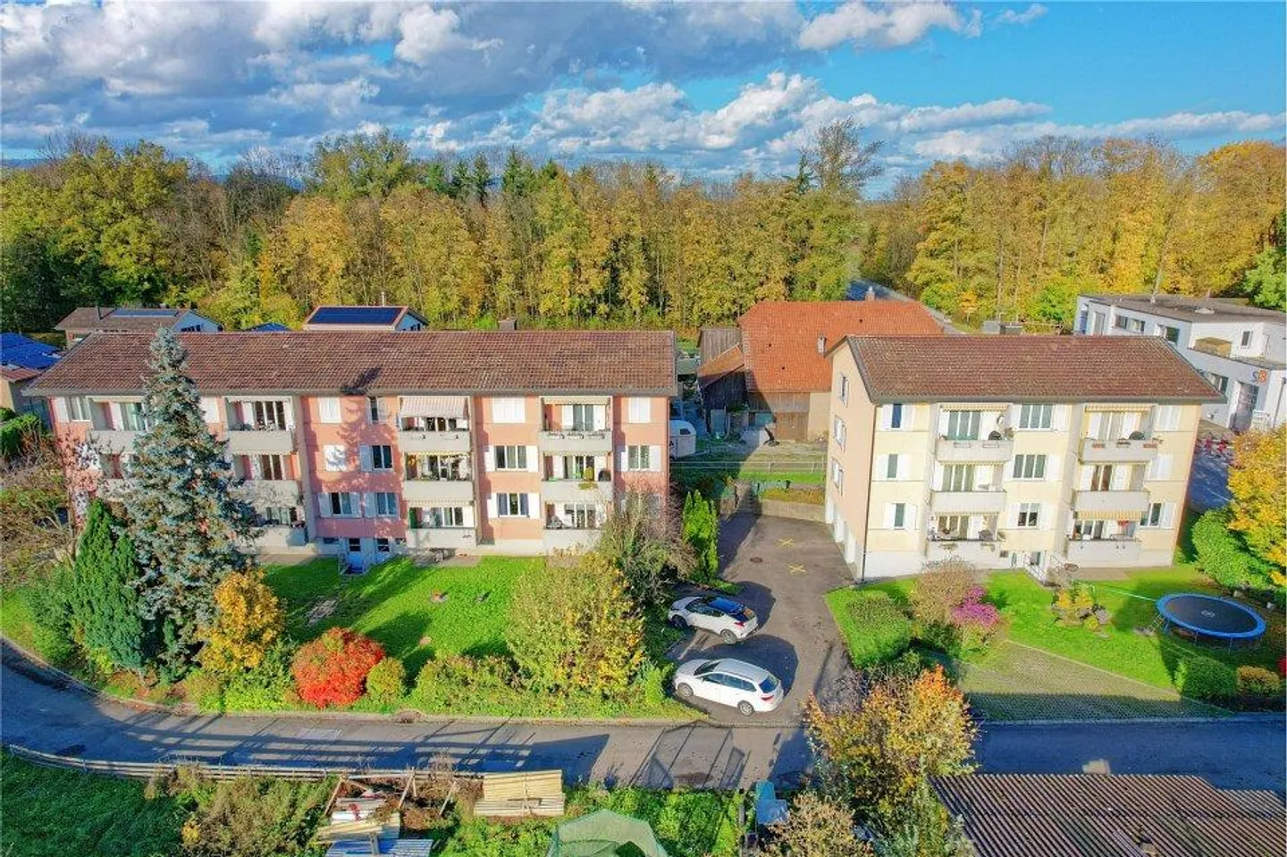 2 biens d'investissement avec un total de 18 appartements à Aefligen - Photo 1 sur 13