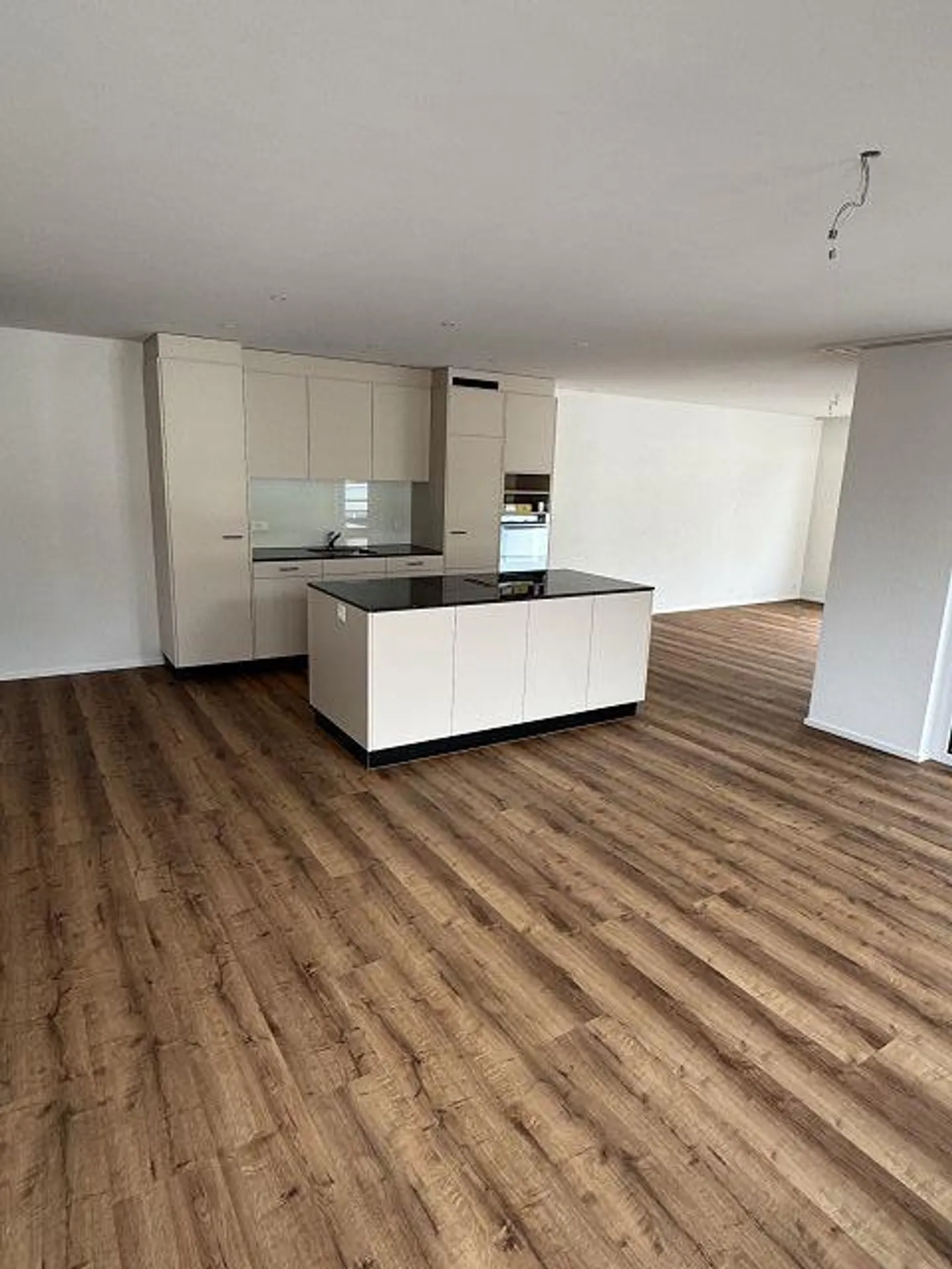 Appartement moderne 3.5 pièces au centre de Münchwilen - Photo 2 sur 11